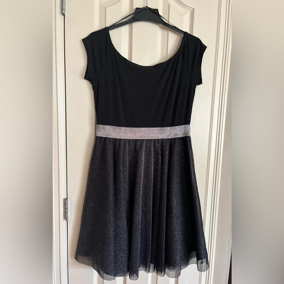 Rickis Size 8 Party Dress - Picture 3 of 3